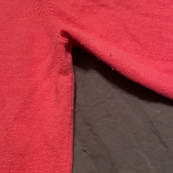 Banana Republic Sweater - Picture 3 of 3